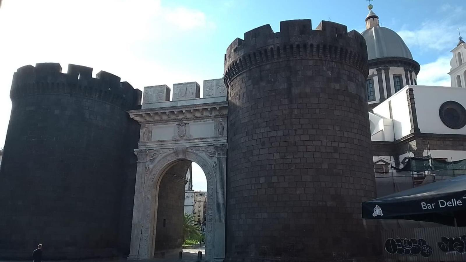Апартаменты Puntoxenia Torri Aragonesi Неаполь Экстерьер фото